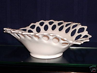 BEAUTIFUL WESTMORELAND MILK GLASS OPEN LACE LG BOWL  