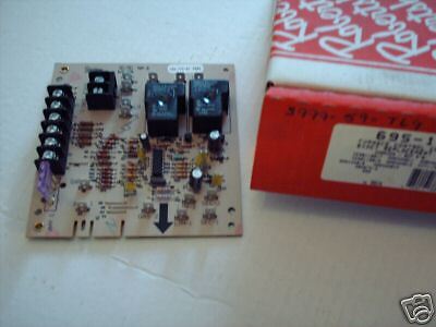 Robertshaw Furnace Control Cent Circuit Board 695 100  