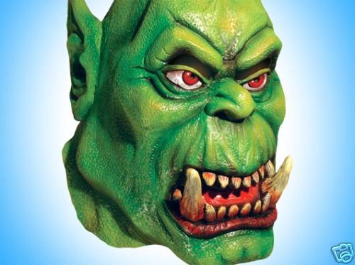 OFFICIAL WORLD OF WARCRAFT ORC DELUXE LATEX MASK   NEW  