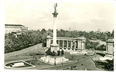 Hungary postcard Budapest Milenium Column (s22676)  