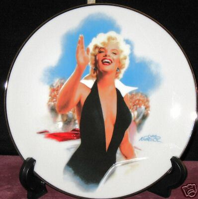 DELPHI MARILYN MONROE Plate Stopping Traffic Bradford  