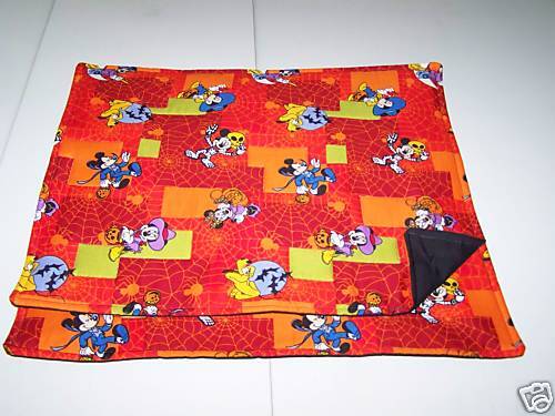 HALLOWEEN MICKEY MINNIE PLUTO KITCHEN PLACEMAT SET 2  